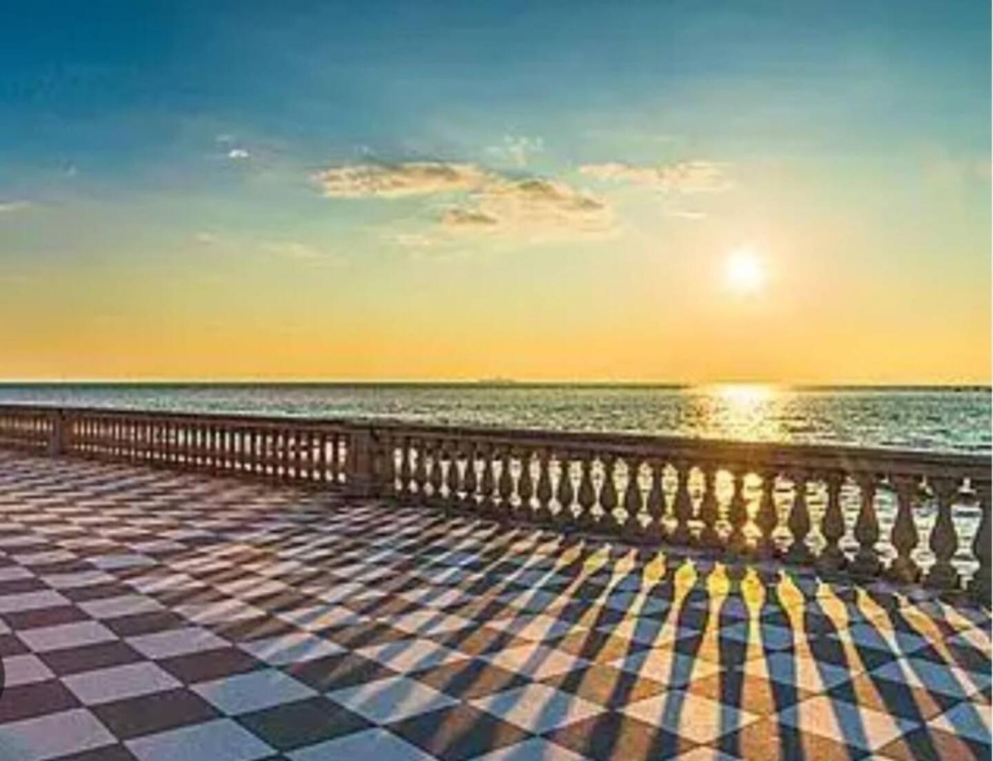Onda Di Porta A Mare Lägenhet Livorno Exteriör bild